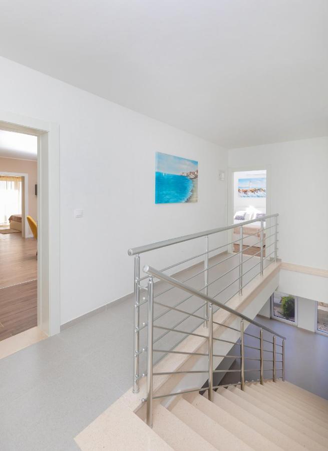 Seabreeze Apartments קאבטאט מראה חיצוני תמונה